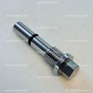 Oil drain plug with a magnet
